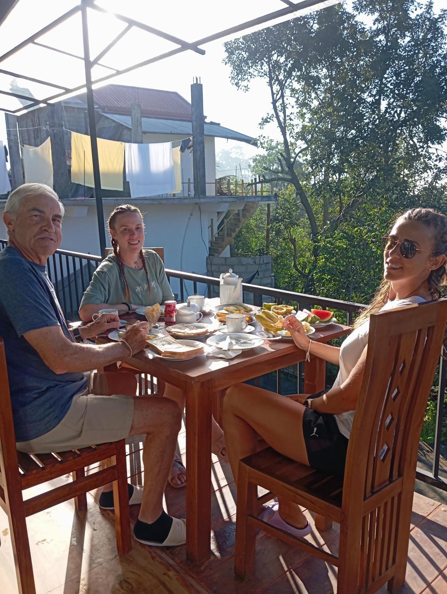 Welcome Homestay Элла Экстерьер фото